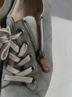 Sneaker der Marke Paul Green