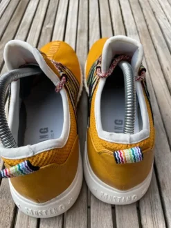Sneaker in Senfgelb von Mustang Gr. 41