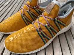 Sneaker in Senfgelb von Mustang Gr. 41