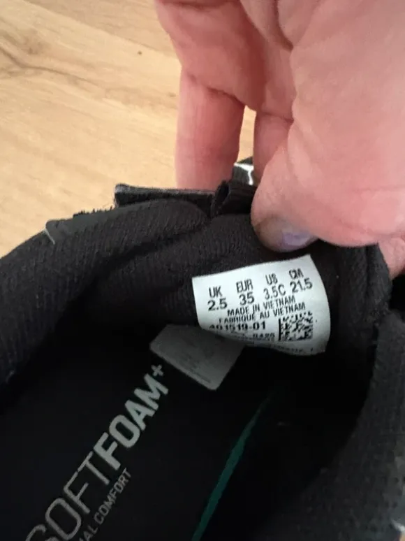 Sneaker Puma Gr 35