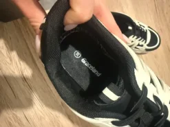 Sneaker schwarz weiß Größe 39