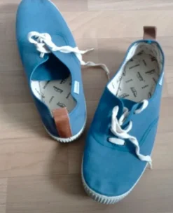 Sneaker Victoria Größe 44