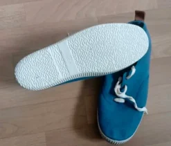 Sneaker Victoria Größe 44