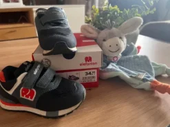 Sneaker von „elefanten“, Gr. 22