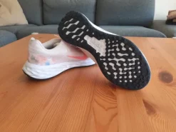Sneaker von Nike, Größe 40,5