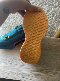 Sneakers 37