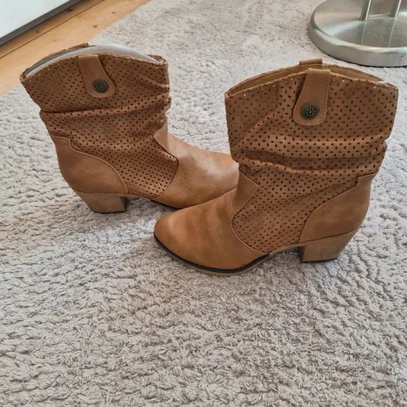 Sommer Stiefelette Gr. 39 NEU Cognac