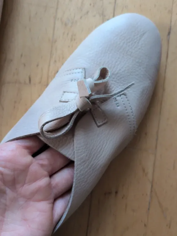 Sommerliche Lederschuhe von Inuovo