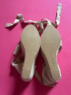 Sommerliche Schuhe Stradivarius Größe 39