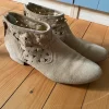 Sommerliche Stiefeletten Echtleder Blumenmuster