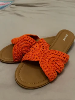 Sommerpantoletten in Orange