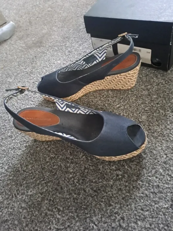 Sommersandalen mit Keilabsatz von Tommy Hilfiger