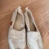Sommerschuhe beige
