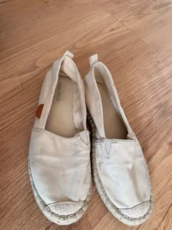 Sommerschuhe beige
