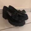Sommerschuhe mit Schleife