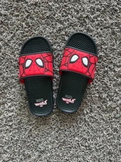 Spiderman badslippers kind maat 28