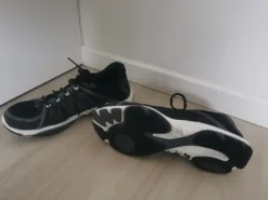 Sportschoenen.