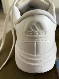 Sportschuh