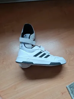 Sportschuh Adidas Größe 38 2/3