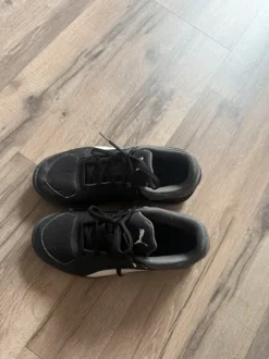 Sportschuhe