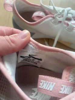 Sportschuhe Nike, 39, 5 Mal getragen, Sneaker