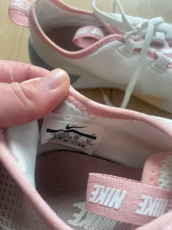 Sportschuhe Nike, 39, 5 Mal getragen, Sneaker