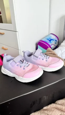 Sportschuhe wie neu