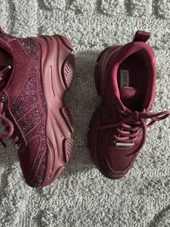 Steve Madden