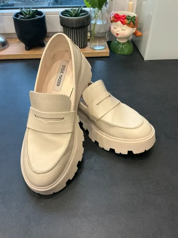 Steve Madden Plateau-Loafer creme-ecru Gr 41