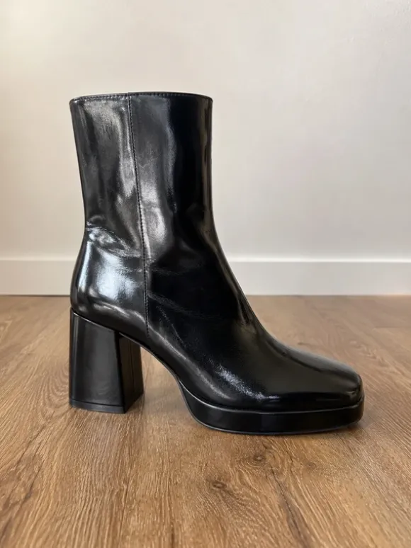 Stiefel 38 Schwarz neu