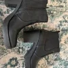 Stiefel mit Blockabsatz
