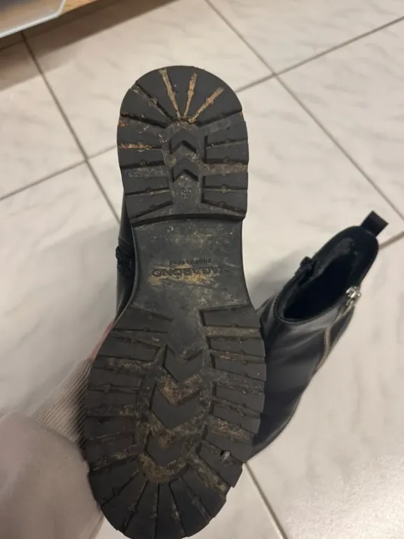 Stiefel Vagabond Schwarz Leder gefüttert
