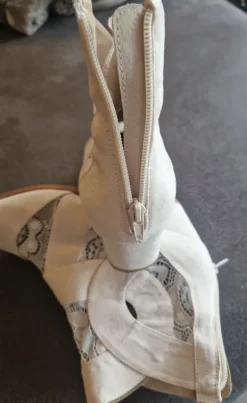 Stiefelette mit Spitze
