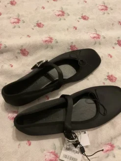 Stradivarius ballerina