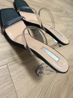 Stylische transparente Heels Größe 38