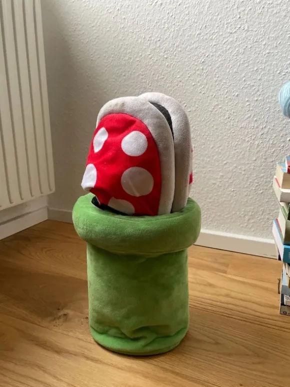 super mario hausschuhe (piranha)