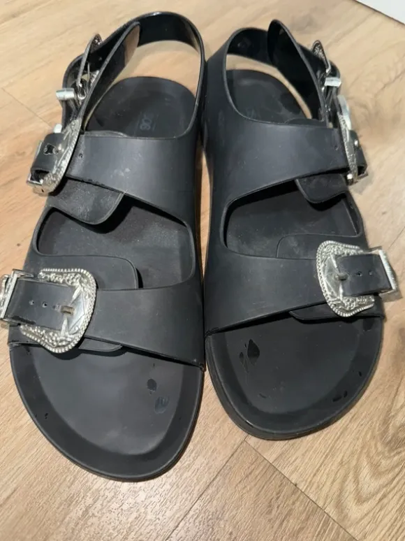 Super süße jelly Sandalen boho Stil schwarz Silber bitte Beschreibung lesen