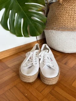 Superga Sneaker Gr. 39 weiß mit Plateausohle