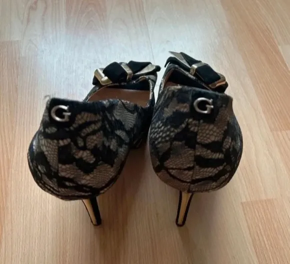 Talons Guess beige 🤍/dentelle noire 🖤