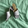 Talons mauve