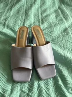 Talons mauve