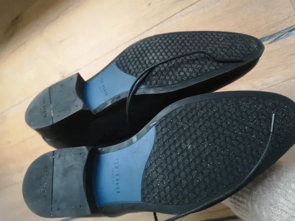 Ted Baker Lederschuhe Gr. 42 / UK 8