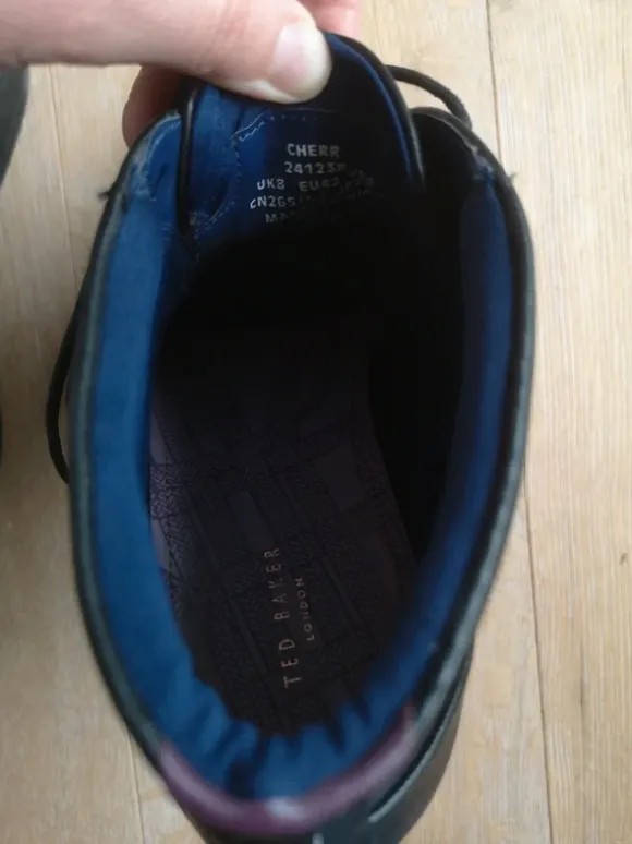 Ted Baker Lederschuhe Gr. 42 / UK 8