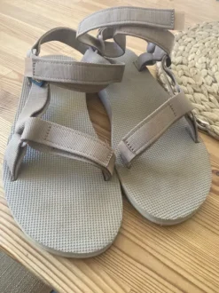 Teva Sandalen gr. 42 NEU