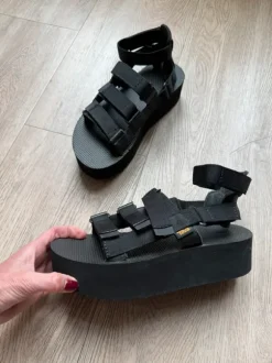 Teva Women Flatform Mevia Black
