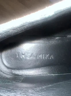 Thea Mika met Panterprint