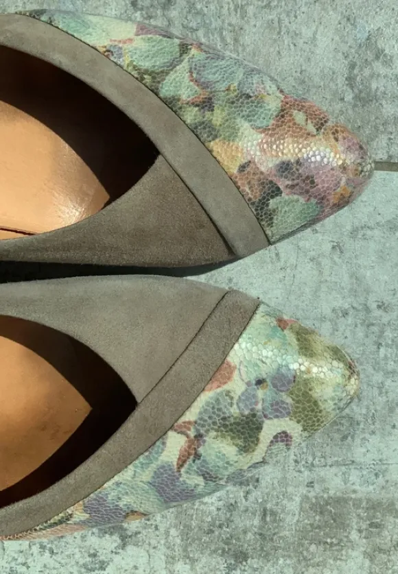 Think! Pumps Gr. 42, feines beiges Wildleder