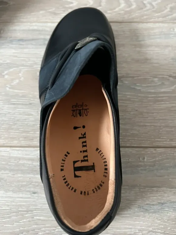 Think! Slipper dunkelblau