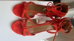 Tolle Aquazzura Sandale in rot/ orange in Gr 40, Absatzhöhe 6cm