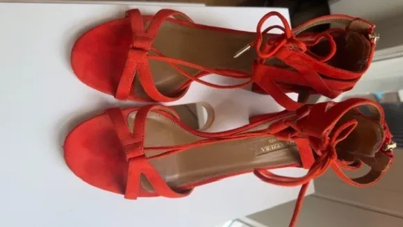Tolle Aquazzura Sandale in rot/ orange in Gr 40, Absatzhöhe 6cm